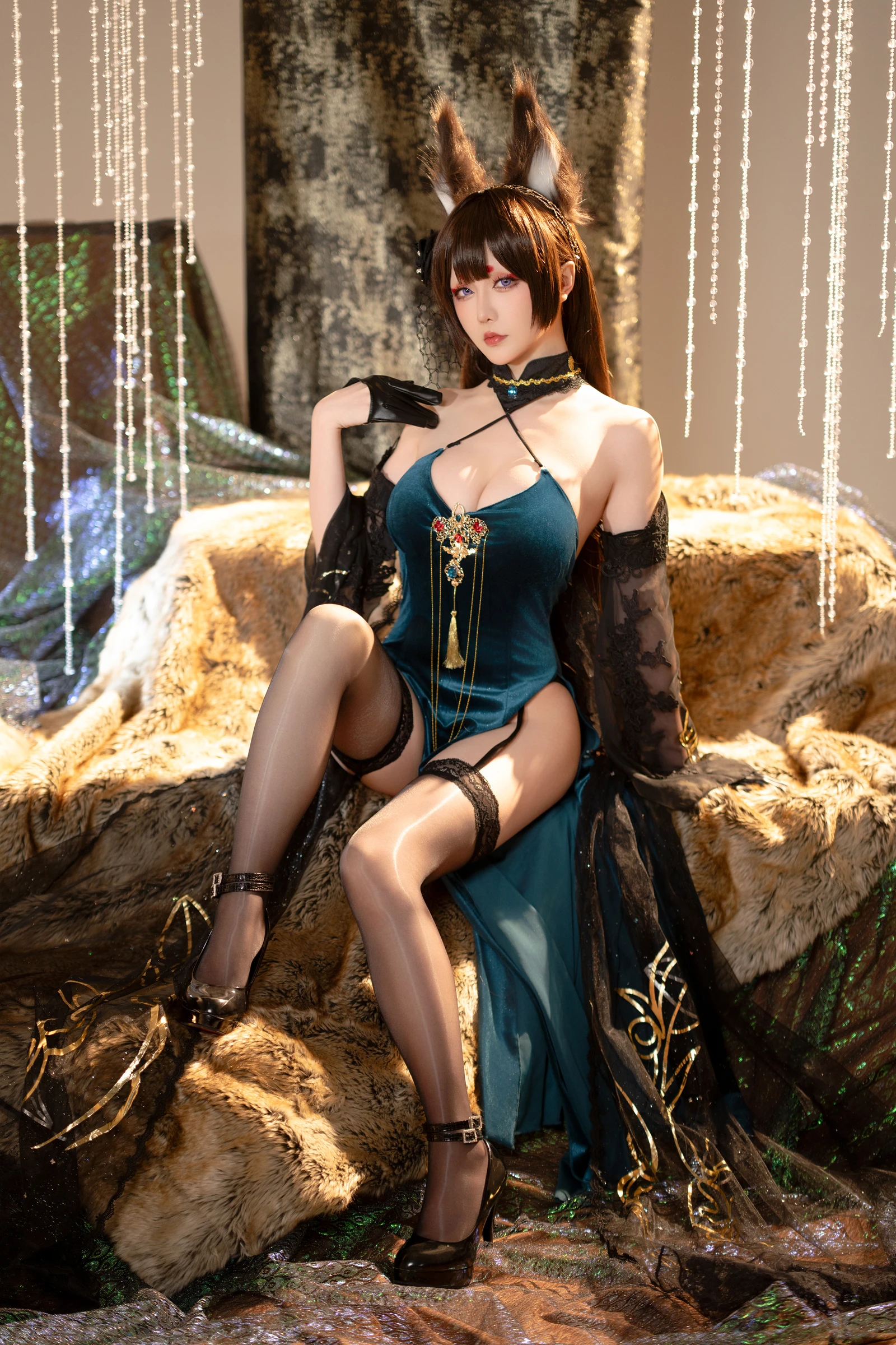 Coser小姐姐星之迟迟---碧蓝航线-天城-[55P1V-1.62GB]-1.webp
